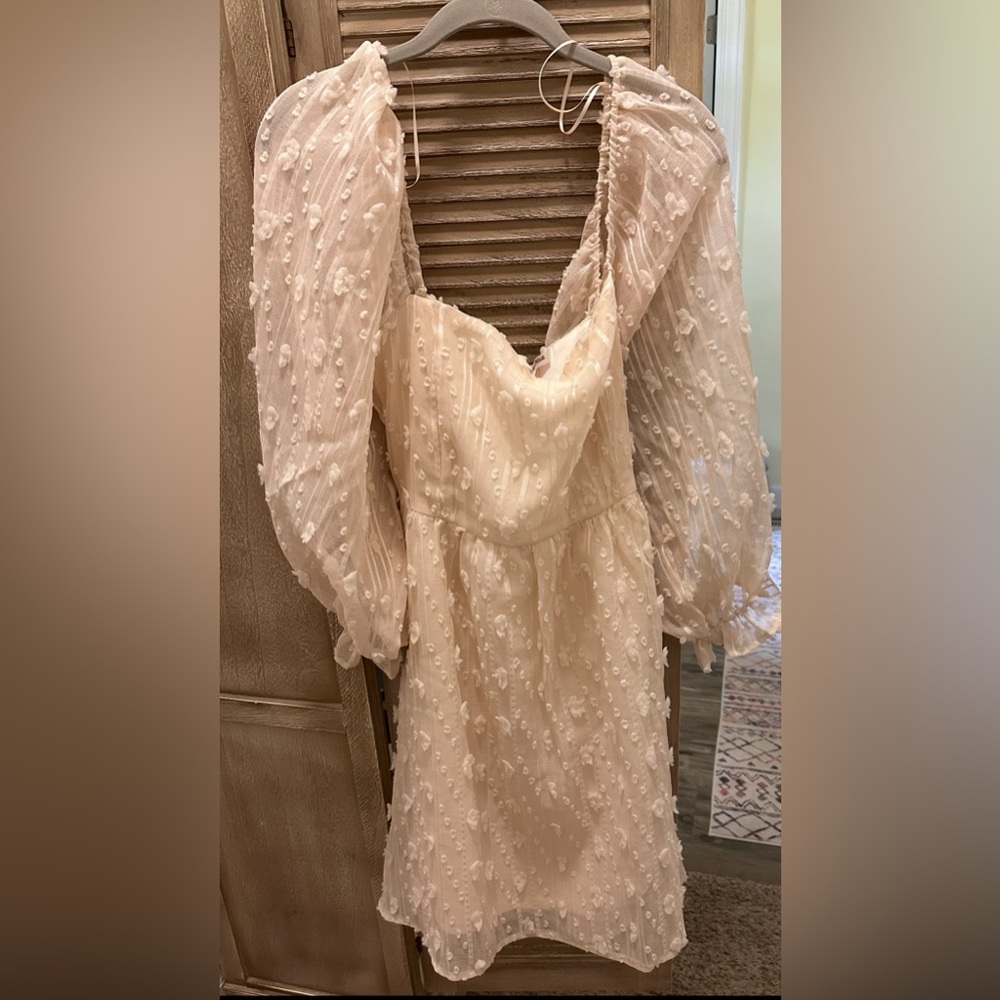 Perfectly Priscilla Cream Textured Print Event Dress, size 18/20/2X